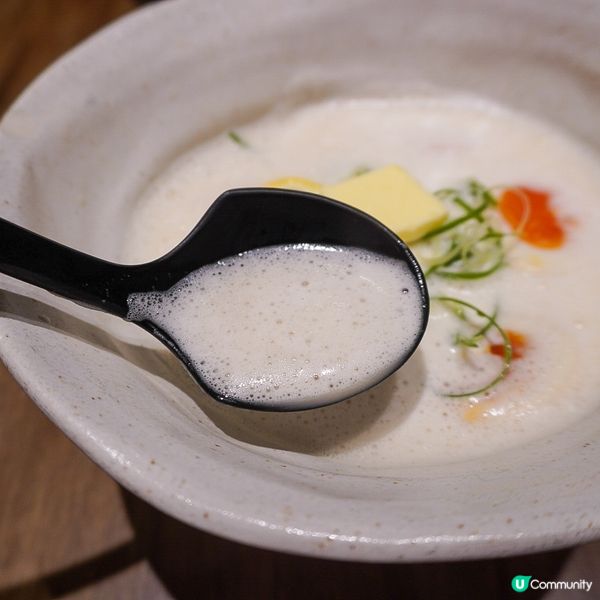 雞白湯拉麵越開越多,今次去咗奧海城月詠雞白湯麵專門店,來自鹿...