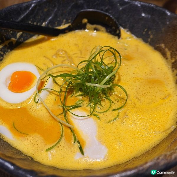 雞白湯拉麵越開越多,今次去咗奧海城月詠雞白湯麵專門店,來自鹿...