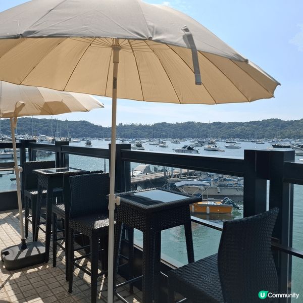 坐落白沙灣嘅“The Pier Hotel”環境優美，仲係水...