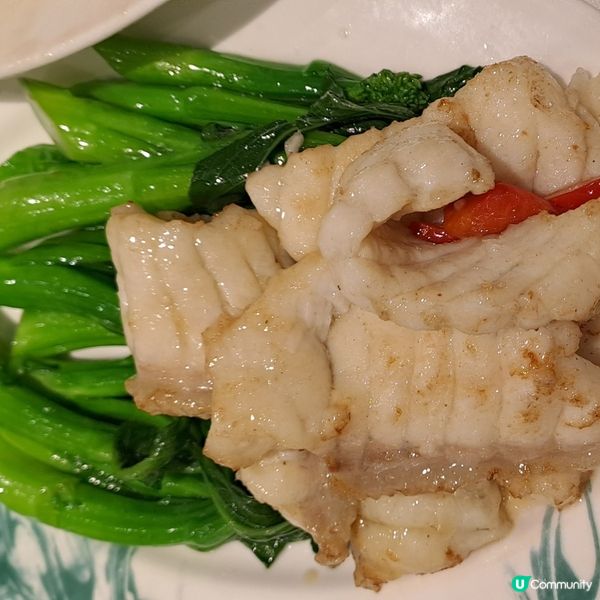 一家人在韋帕3號風球下嚐中菜😋