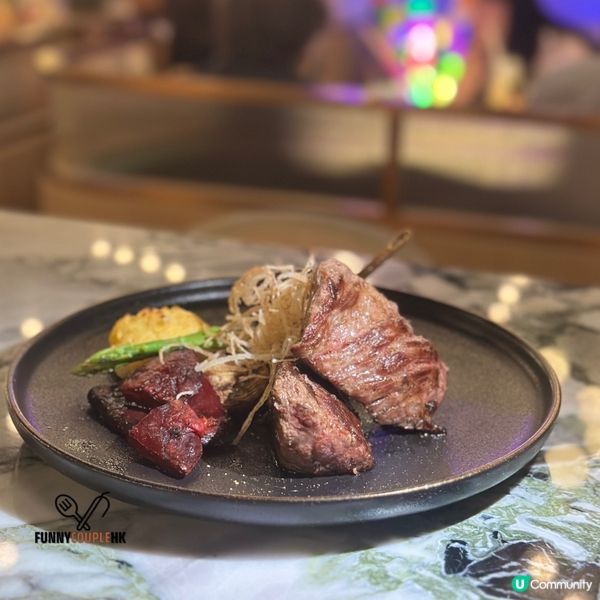 銅鑼灣英式歌舞廳！🎤🎶 美食+表演！😋