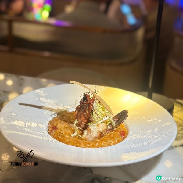 銅鑼灣英式歌舞廳！🎤🎶 美食+表演！😋