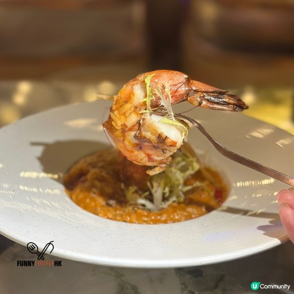 銅鑼灣英式歌舞廳！🎤🎶 美食+表演！😋