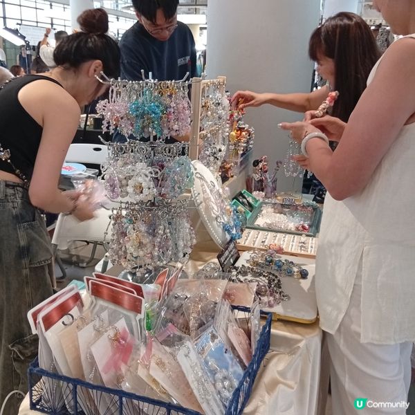  八號風球警告⚠️！留喺室內逛巿集都咁好玩？🤩 中環市集你