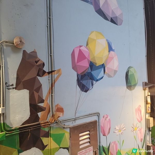 西營盤藝里坊🎨！周末打卡壁畫街📸！