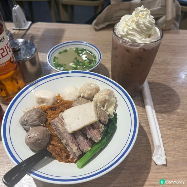 簡簡單單的一碟牛腩撈粗 代表了港式粉麵的底層邏輯