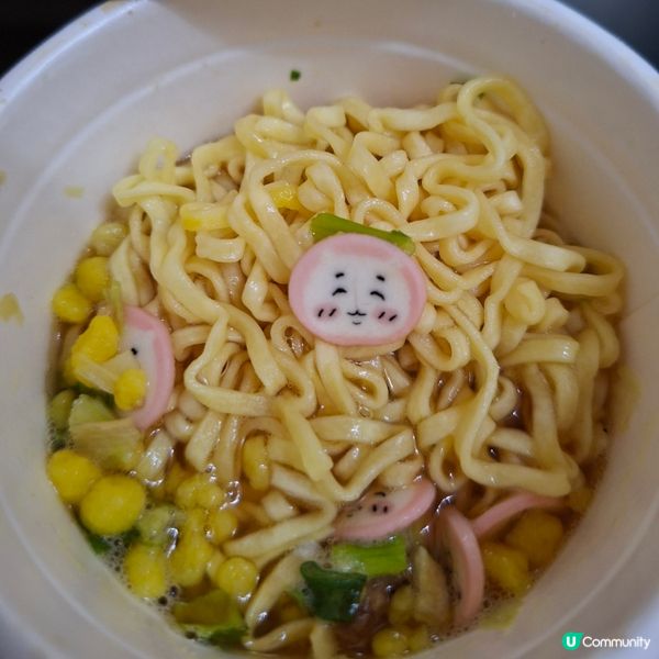 Chiikawa醬油杯麵試食🍜 小八飛鼠陪我宵夜😋！