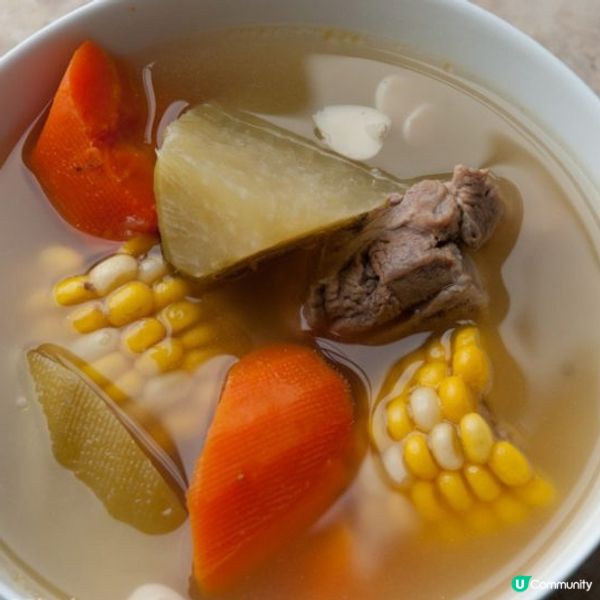 青紅蘿蔔豬骨湯 (清熱滋潤湯水)