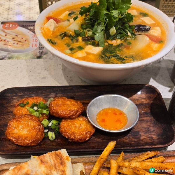 芝士火腿手抓餅+墨魚餅