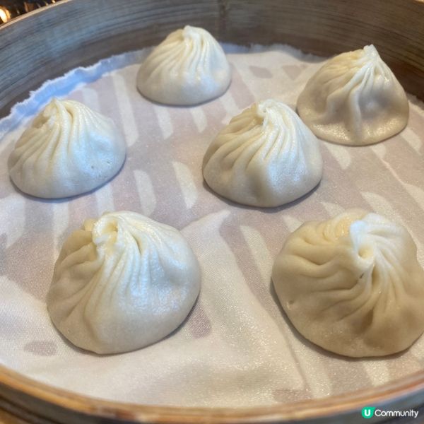 必食爆湯汁小籠包 🩷😋