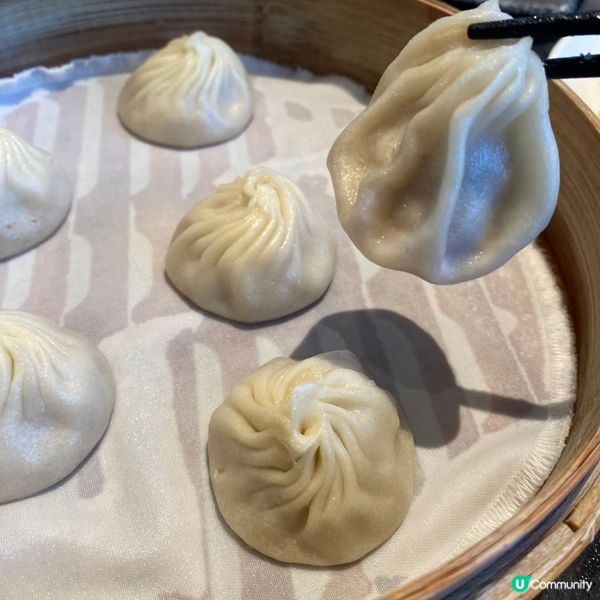 必食爆湯汁小籠包 🩷😋