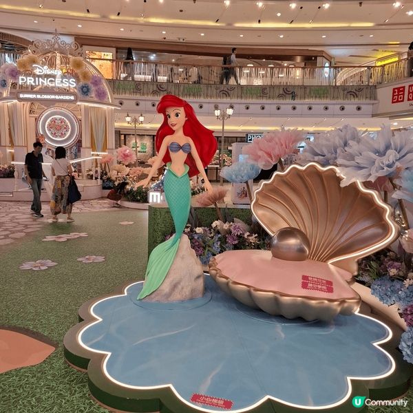 商場內有迪士尼嘅展覽，每個人物都佈置得好靚，啱晒迪士尼粉絲去...