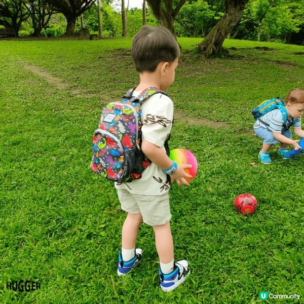 定期運動：鼓勵孩子參加戶外活動，如跑步、游泳或球類運動，促進...