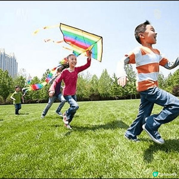 定期運動：鼓勵孩子參加戶外活動，如跑步、游泳或球類運動，促進...