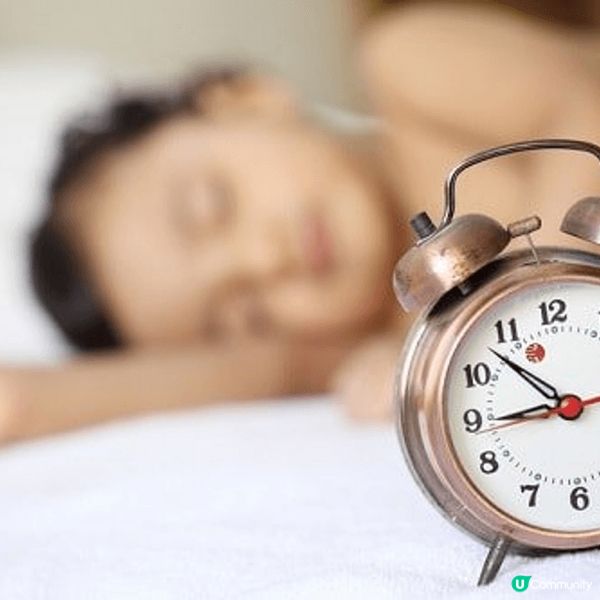 我認為早睡早起、多吃健康食物以及多做運動，有助小朋友健健康康...