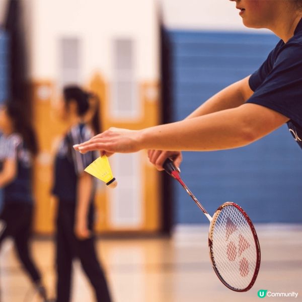 我認為早睡早起、多吃健康食物以及多做運動，有助小朋友健健康康...