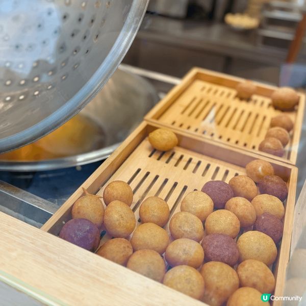尖沙咀新開咗間地瓜球專門店，主打台灣人氣小食地瓜球同芋頭球🍡...