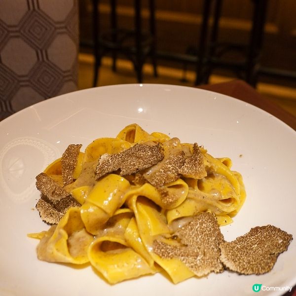 前身仙后餐廳搖身一變成Landau's 