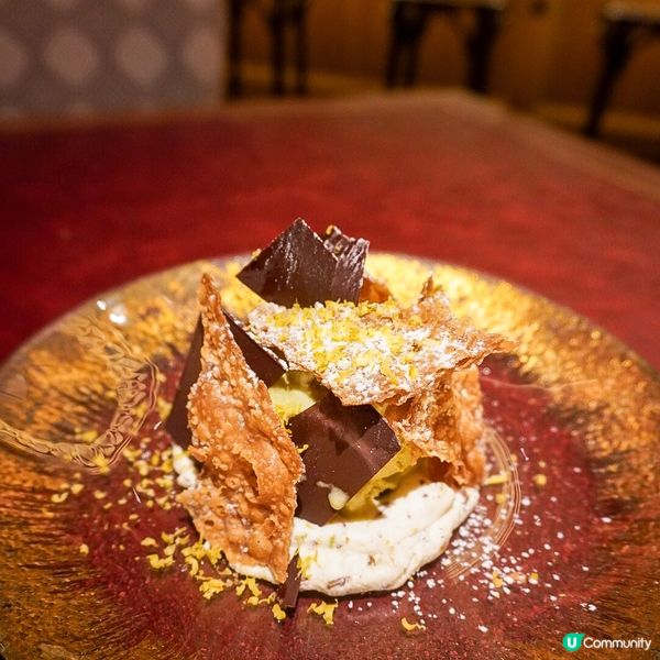 前身仙后餐廳搖身一變成Landau's 