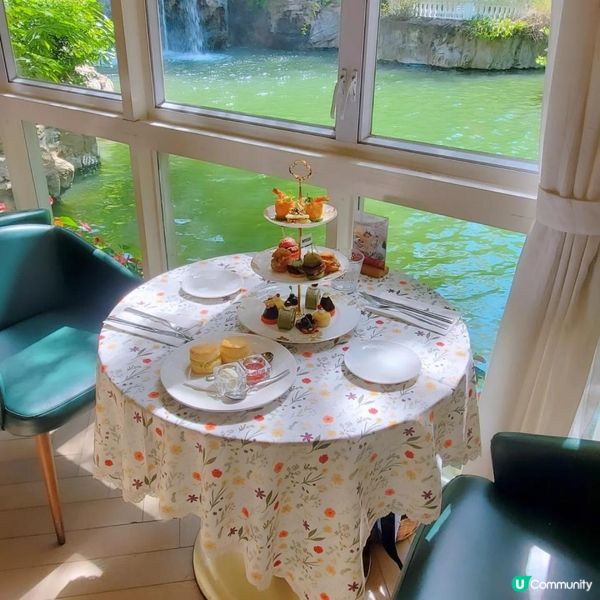 金鐘香港公園內Pondside Autumn Tea Set