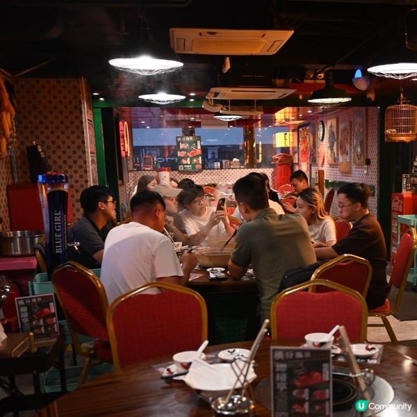 尖沙咀懷舊主題火鍋店龍鳳呈祥