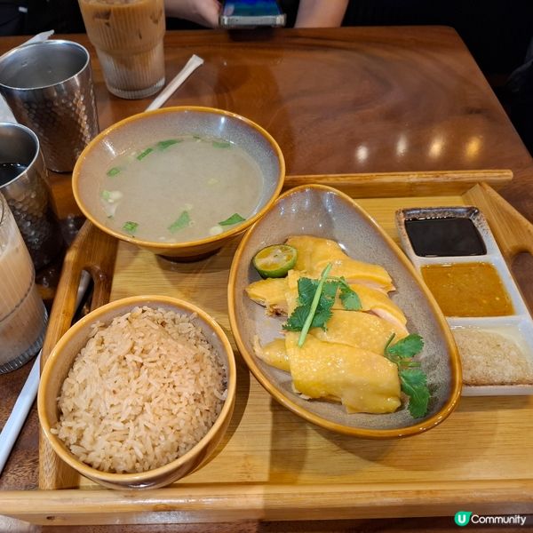 嫩滑的海南雞飯