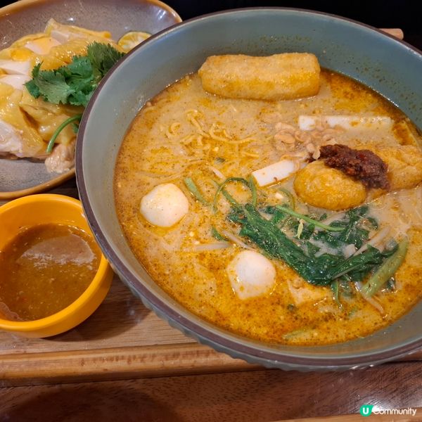 嫩滑的海南雞飯