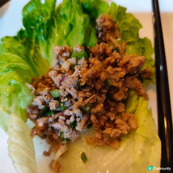 金象泰菜😋！肉碎生菜包必食！🤤