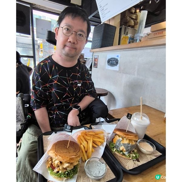 尖沙咀有一間漢堡包店好高質