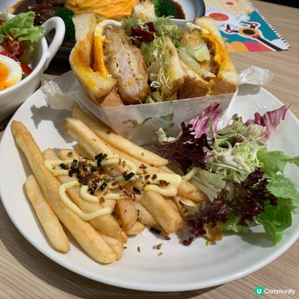 日式家庭聚餐😋！燉牛蛋包飯超正🤤！