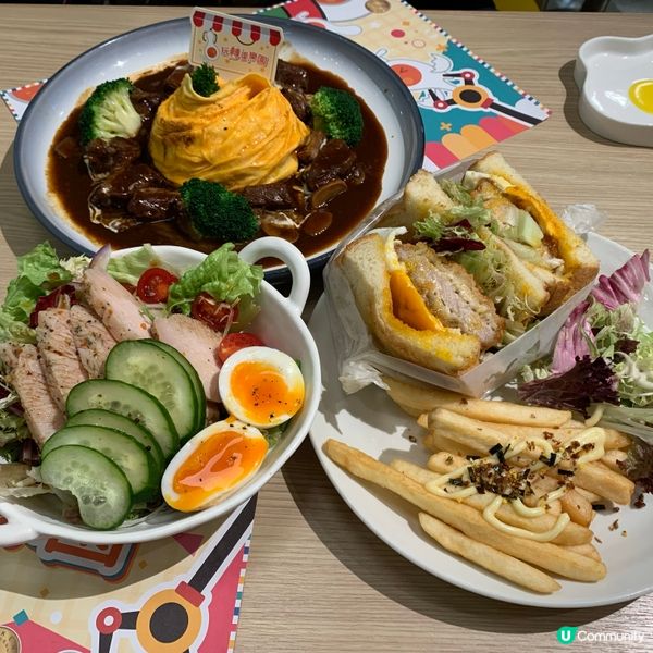 日式家庭聚餐😋！燉牛蛋包飯超正🤤！