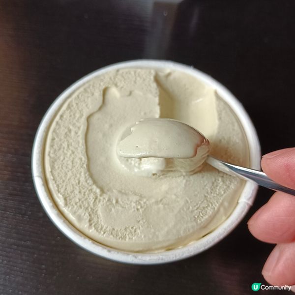 MOW Jasmine milk tea雪糕