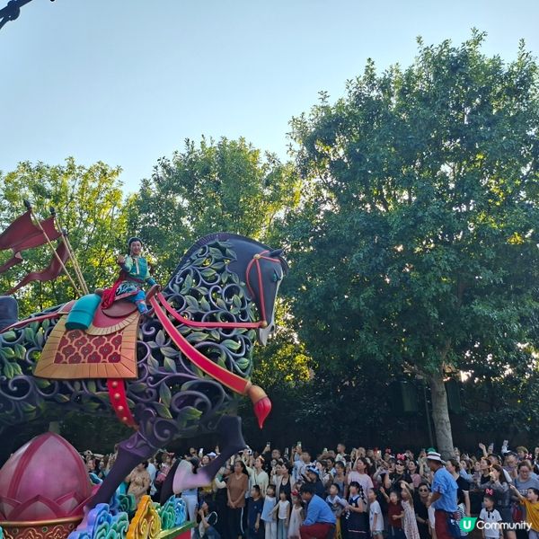 上海迪士尼巡遊🤩花車款式多到爆📸 快啲嚟睇！