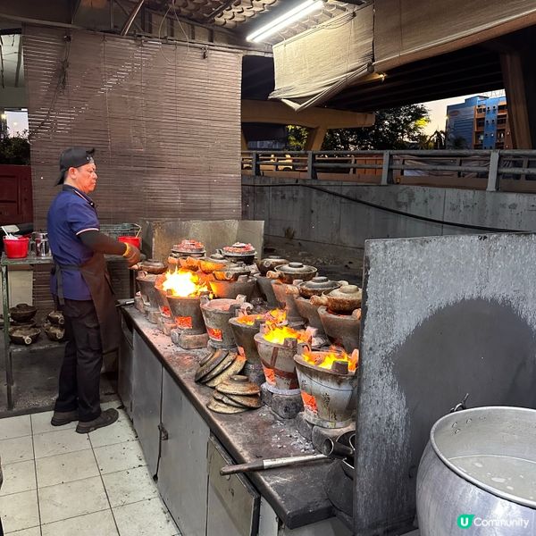 禤記煲仔飯🤤米芝蓮推介！炭香爆燈🔥