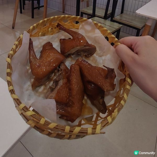脆皮乳鴿🤤！石岐乳鴿皮脆肉嫩😋！👍