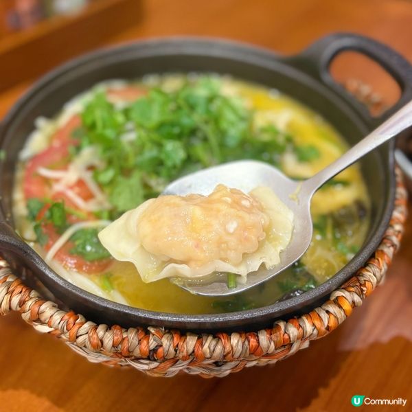 新開特色小鍋米線店🍜