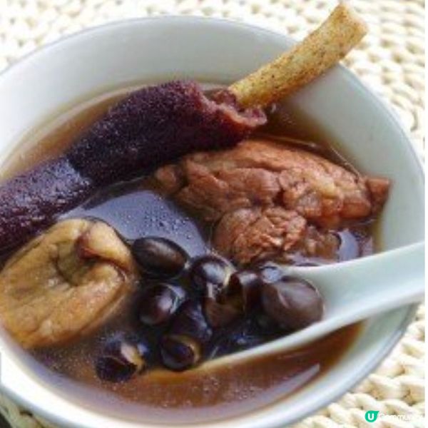 五指毛桃海參黑豆湯


