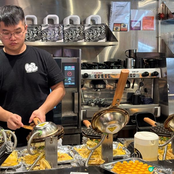 【港式小食新體驗！菠蘿包雞蛋仔😋】