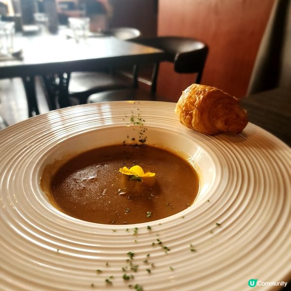 金巴利道酒吧🔮！晏晝都食得😋！