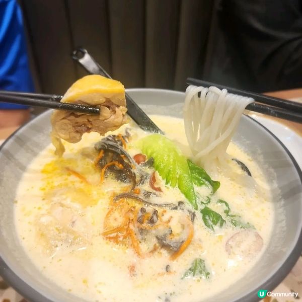 春城銅鍋米線😋尖咀店！酸辣控必試🔥