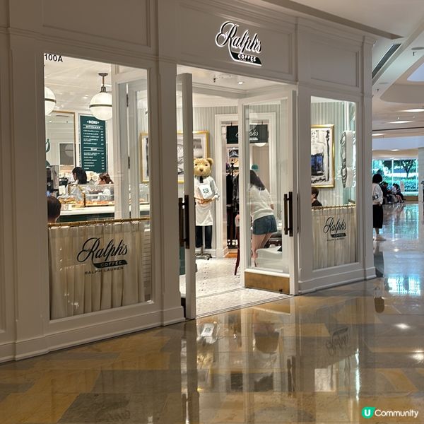 見呢間咖啡店幾靚,於是想入去飲杯咖啡､食一件蛋糕優閒一下,可...