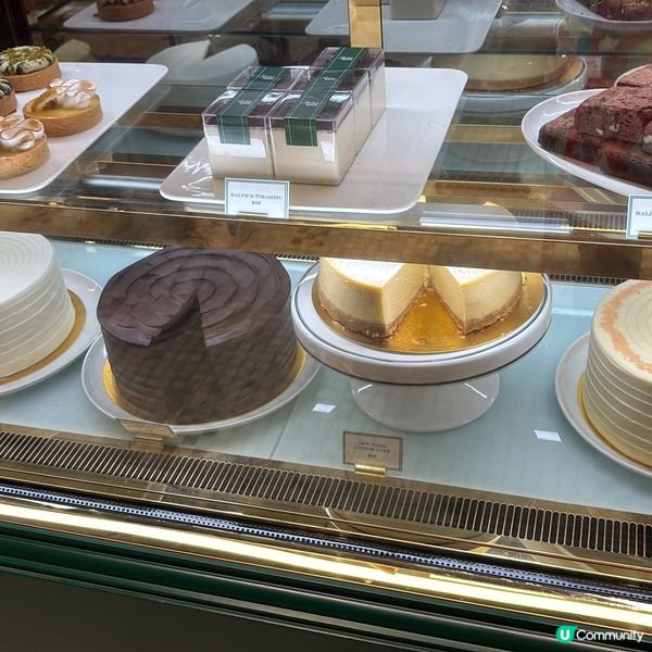 見呢間咖啡店幾靚,於是想入去飲杯咖啡､食一件蛋糕優閒一下,可...