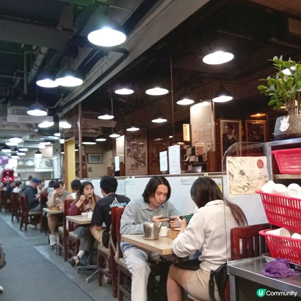 嚐囍煲仔飯🤤！飯焦香氣撲鼻😋！