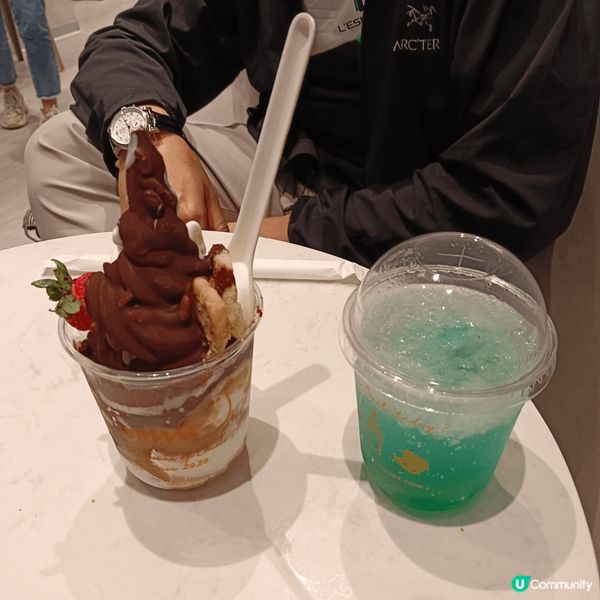 嚟到Hysen Place，我必食Smile Yogurt....