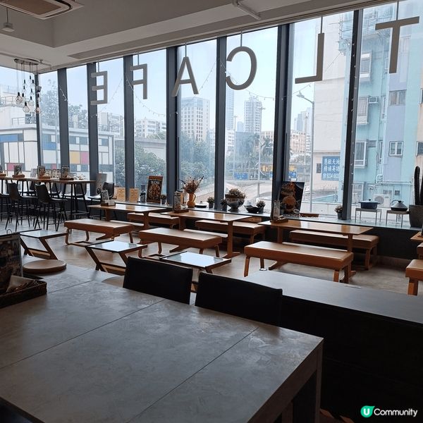 同朋友喺土瓜灣行街時偶然見到呢間樓上Cafe--WOW PA...