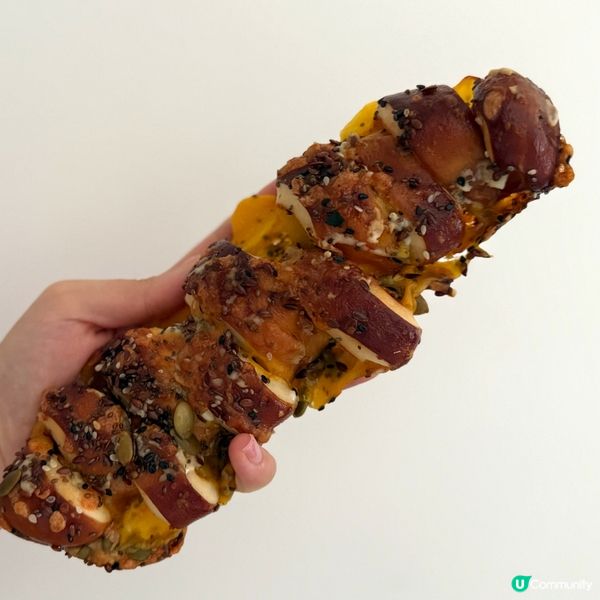 萬象城美食推介！香腸鹼水棒😋🌭