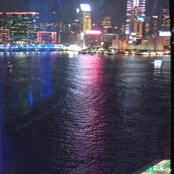 今晚坐摩天輪🎡！觀賞維港夜景，真係靚到爆！🤩
