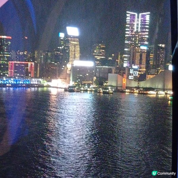 今晚坐摩天輪🎡！觀賞維港夜景，真係靚到爆！🤩