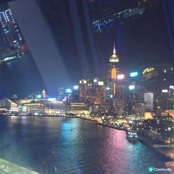 今晚坐摩天輪🎡！觀賞維港夜景，真係靚到爆！🤩