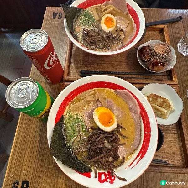 😍拉麵湯底超濃郁🍜超人氣排長龍拉麵店🩷